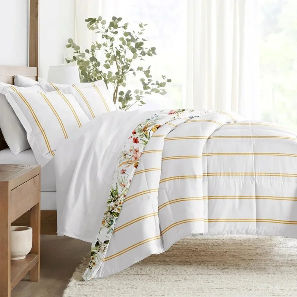Chintz Floral Reversible‎ Down-Alternative Comforter Set NIP